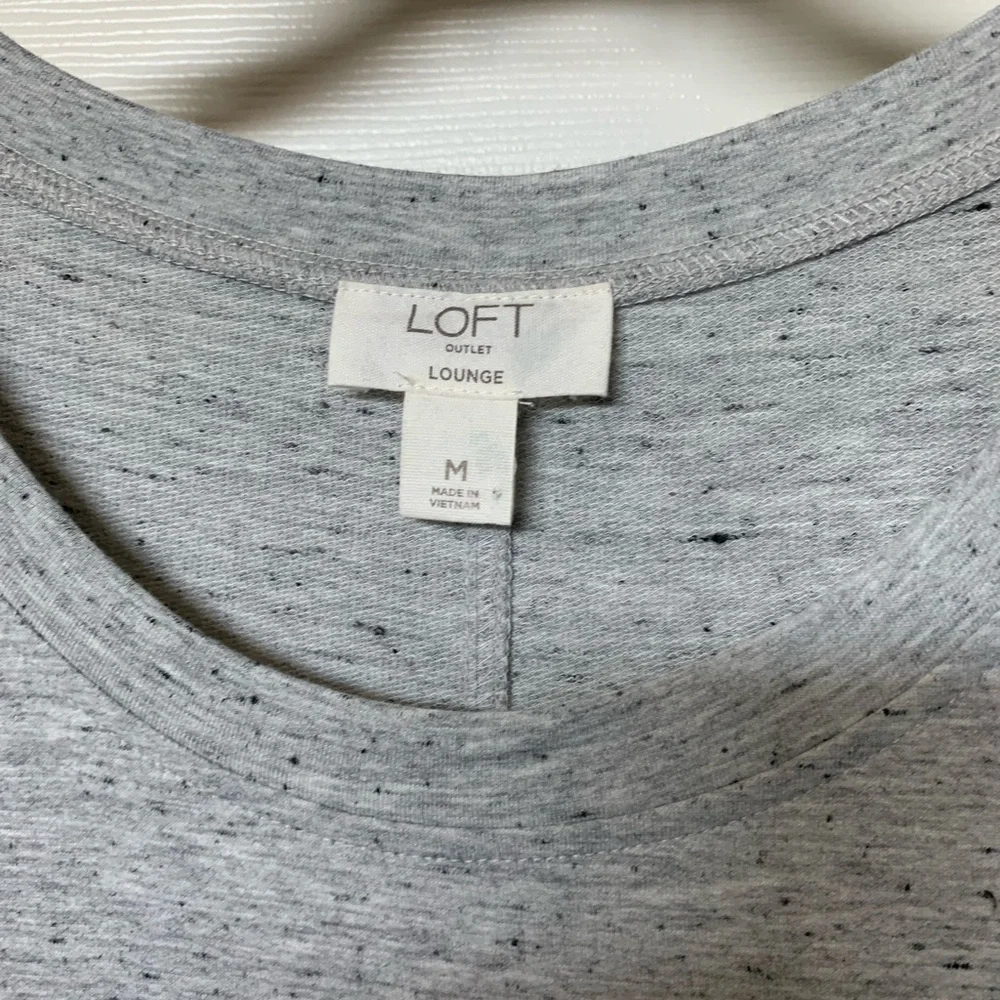 Casual LOFT Top - Picture 3 of 3